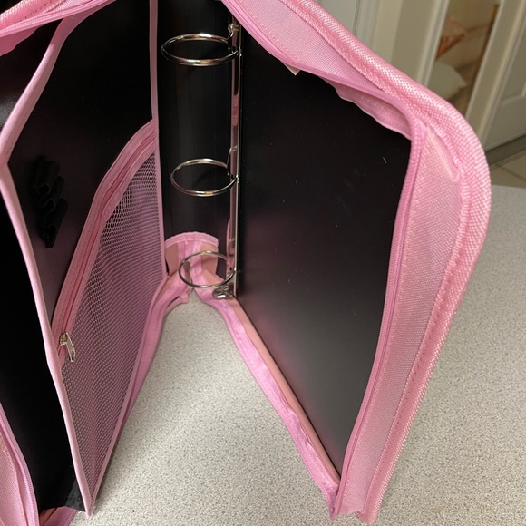 Pink and silver girls binder - Picture 7 of 7